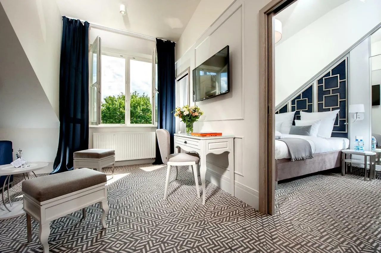 Amber Design Residence Krasków 4*,  Πολωνία