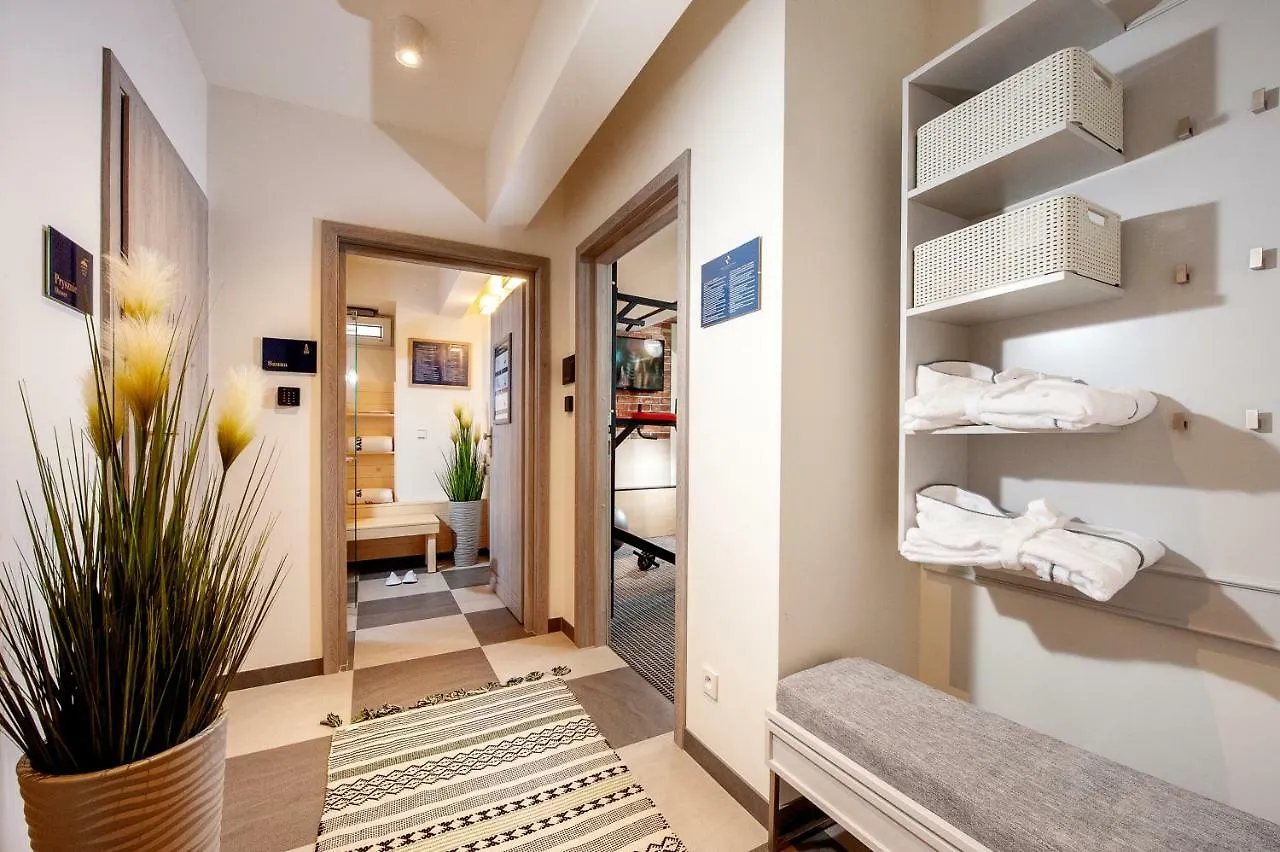 Amber Design Residence Краков Апарт-отель