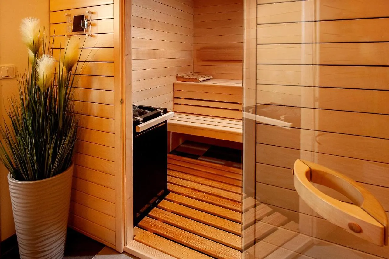 Amber Design Residence Krakow 4*,  Polonya